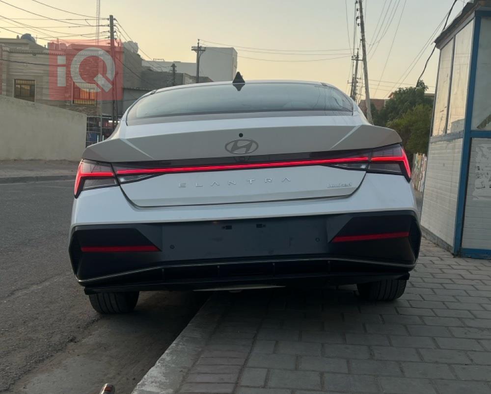 هيونداي النترا